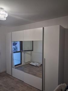 Photo de galerie - Armoire porte coulissant.