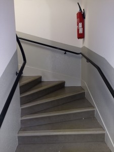 Photo de galerie - Réalisation de peinture  cage d'escalier dans des parties communes 