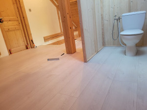 Photo de galerie - Dans un chalet de montagne full bois  26m² de parquet de très bonne qualité 