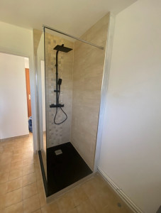 Photo de galerie - Pose d une douche 