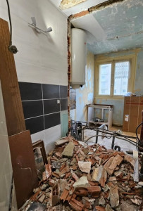 Photo de galerie - Avant # salle de bain :  en préparation s