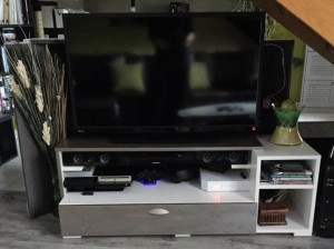 Photo de galerie - meuble TV avec tiroir