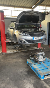 Photo de galerie - Peugeot 308 changement moteur 
