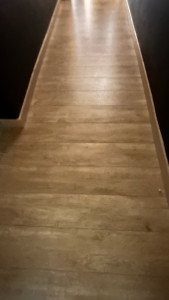 Photo de galerie - Pose de parquet dans couloir et chambres 