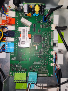 Photo de galerie - Remplacement carte électronique H.S