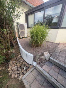 Photo de galerie - Palissade granit gris clair 