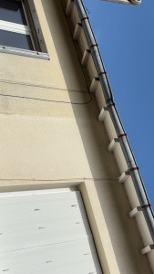 Photo de galerie - Rénovation des dessous de toit en peinture