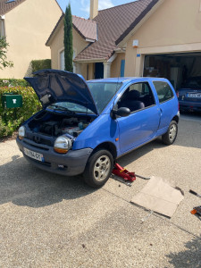 Photo de galerie - J'ai changé l'huile moteur, ainsi que le filtre à huile et le filtre à carburant. J'ai également changé les plaquettes et les disques de frein.