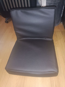 Photo de galerie - Change les hausses des chaises 