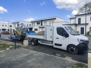 Photo de galerie - Terrassement d'une allé et évacuation de terres 