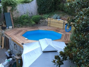 Photo de galerie - Reprise d'un talus et rénovation terrasse de piscine.