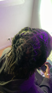 Photo de galerie - Retwist locks en couronne 