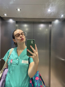 Photo de galerie - Étudiante infirmière 