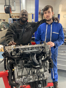 Photo de galerie - Bonjour, je suis Mécanicien automobile de Formation BTS, je propose mes services pour tout type de intervention sur le véhicule léger