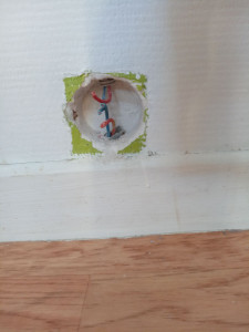 Photo de galerie - Remplacement de prise 