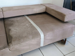 Photo de galerie - Remise en état d'un canapé très sale