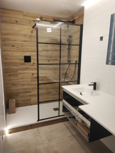 Photo de galerie - Salle de bain robinetterie entièrement intégré