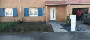 Photo de galerie - Pavage,engazonnement, plantation 
