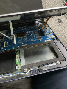 Photo de galerie - Changement de disque pour reconditionné un laptop