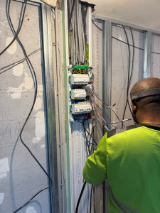 Photo de galerie - Pose de tableau électrique et mis en conformité 