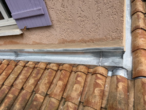 Photo de galerie - Larmier en zinc sur mesure 