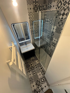 Photo de galerie - Rénovation complète supprimer baignoire 1,50 et pose d’un bac à douche 