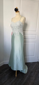 Photo de galerie - Ourlet cérémonie 