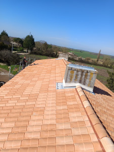 Photo de galerie - La crèche février 2026 couverture 250m2 et zinguerie 