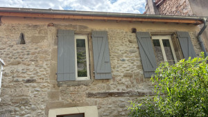 Photo de galerie - Comblage d un vide sous passe de toit .coffrage puis béton puis finition 