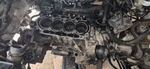 Photo de galerie - Bonjour, je propose des services de mécanique automobile, d’entretien et de réparation de véhicules, de vidange, de montage de pneus et de géométrie. Je suis sérieux, motivé et à l’écoute des clients. Travail soigné et tarifs raisonnables. N’hésitez pas à
