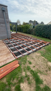 Photo de galerie - Début d’une terrasse bois