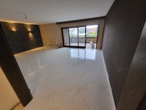 Photo de galerie - Pose de carrelage – travail propre et soigné.
