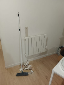 Photo de galerie - Fixation de radiateur 