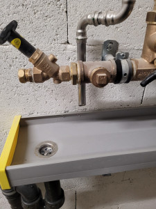 Photo de galerie - Installations d'une nourrisse 