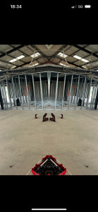 Photo de galerie - Montage double cloison séparation de bureau ( effet double retouche téléphone ) 