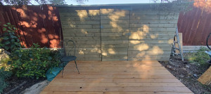 Photo de galerie - Terrasse en cèdre.plus Abri bois 