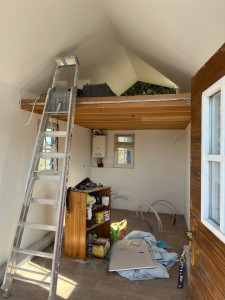 Photo de galerie - Ponçage, peinture et tapisserie 