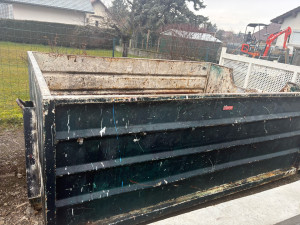 Photo de galerie - Pose de benne pour encombrant 8 m³ 