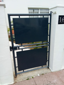 Photo de galerie - Fabrication et peinture 
 
bien fait 
