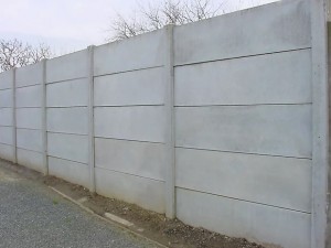 Photo de galerie - Clôture poteau plaque grise 