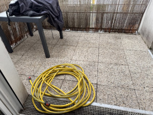 Photo de galerie - Nettoyage de la terrasse au Karcher