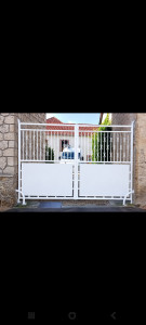 Photo de galerie - Peinture ferrounerie.