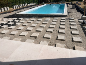 Photo de galerie - Terrasse composite ( en cours )