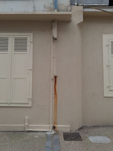 Photo de galerie - Réparation d'une descente de gouttière : Melun 