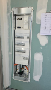 Photo de galerie - Création tableau électrique d'un logement T4 neuf
