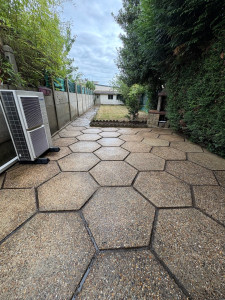 Photo de galerie - Désherbage/Nettoyage