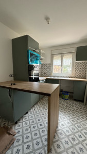 Photo de galerie - Démontage de l’ancienne cuisine pour refaire une pose complète de la nouvelle cuisine 