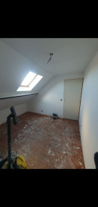 Photo de galerie - Pose parquet dans combles : AVANT 
