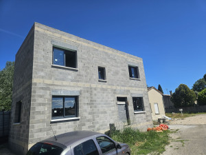 Photo de galerie - Pose des fenêtres coulissantes et baie vitrée 