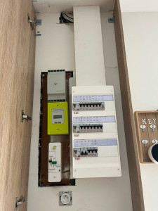 Photo de galerie - Projet terminé – Rénovation électrique Remplacement et mise en conformité du tableau électrique, avec une installation propre, organisée et sécurisée.